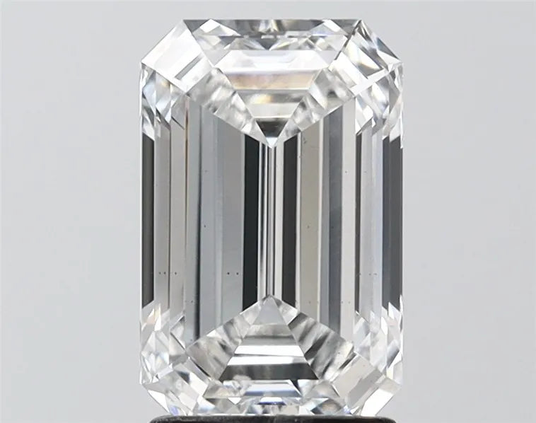 2.52ct Emerald Lab Grown Diamond (Colour E, Clarity VS2, IGI Certified)