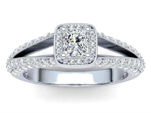 R146 Diamond Engagement Ring