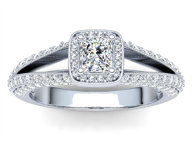 R146 Diamond Engagement Ring
